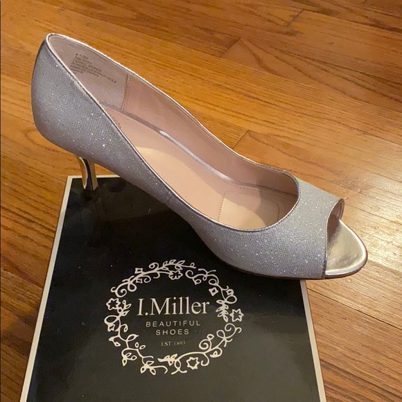 IMiller heels - Picture 2 of 9